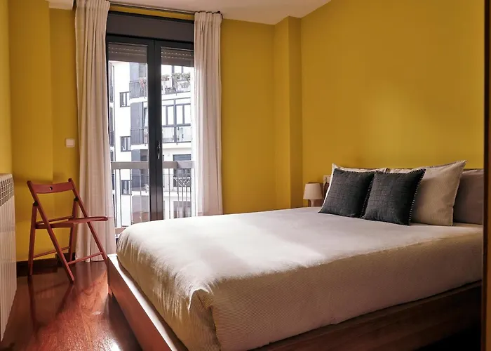 Apartamento La Calma, Plaza De La Inmaculada, En El Centro De Leon